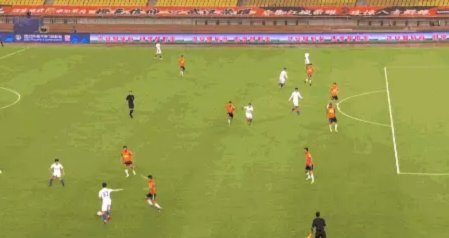 吴浩民梅开二度大放异彩，常州队2-0完胜盐城