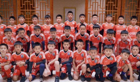 董路宣称：“中国足球小将”战绩惊人！
