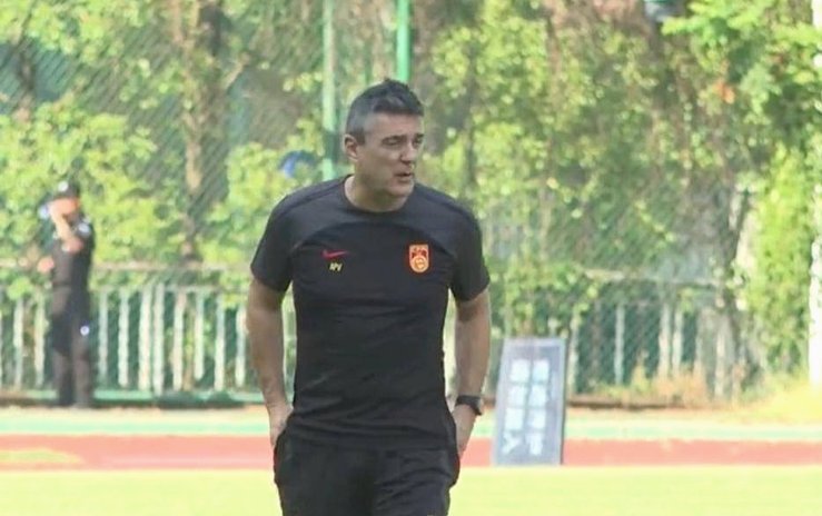 西海岸三将首发\uff0c国青新星闪耀